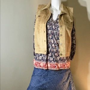 Ralph vest size small